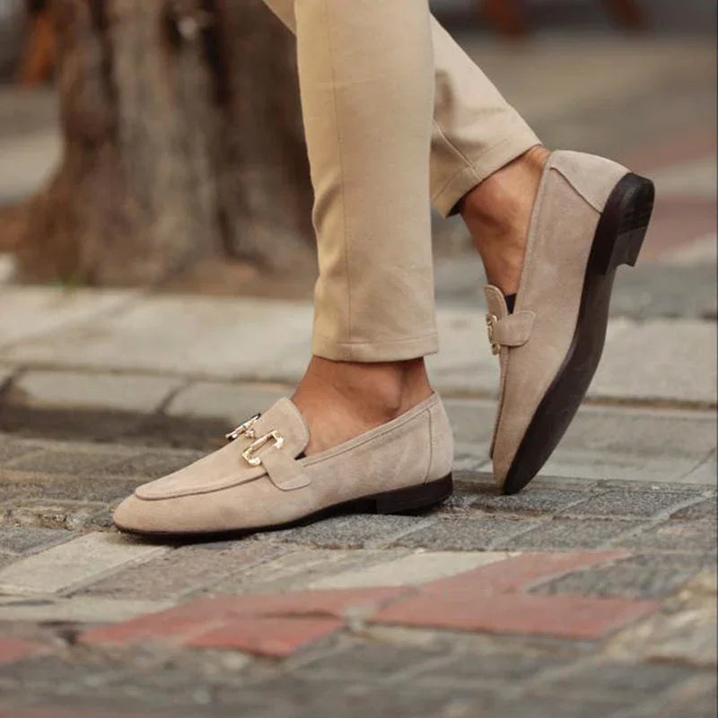 Mocassins pour hommes en daim avec détail mors de cheval