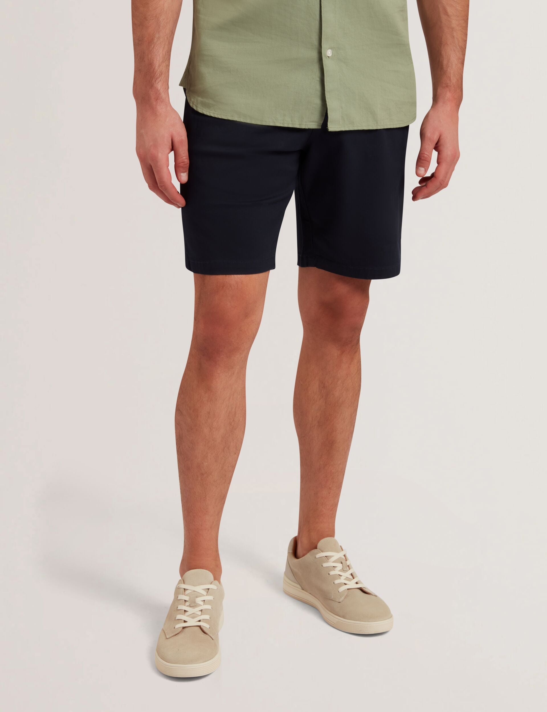 Fayymont Short en Lin Clifton