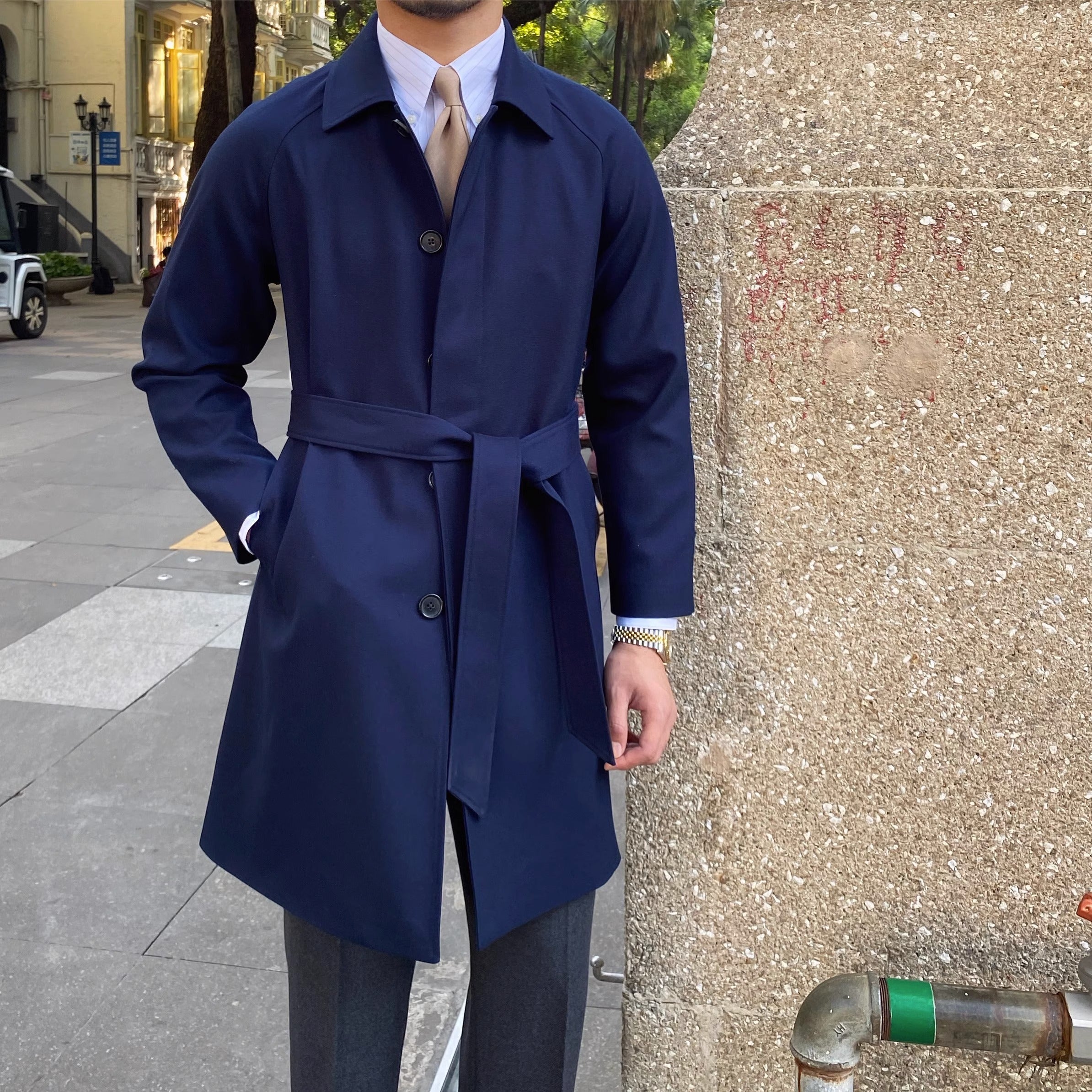 Manteau trench ceinturé en mélange de laine Roma